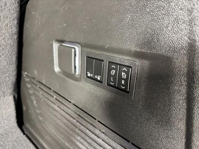 2022 GMC Yukon 4WD Denali