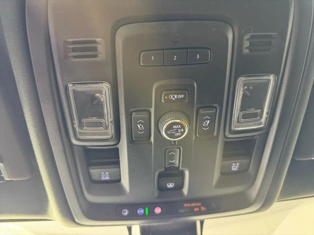 2022 GMC Yukon 4WD Denali
