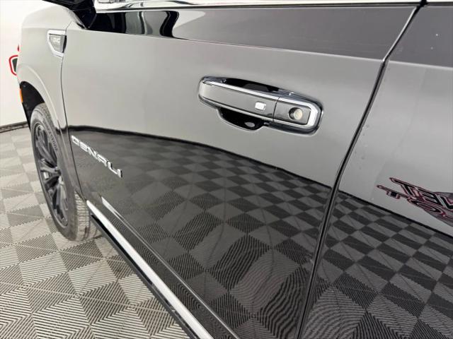 2022 GMC Yukon 4WD Denali
