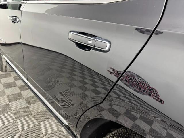 2022 GMC Yukon 4WD Denali