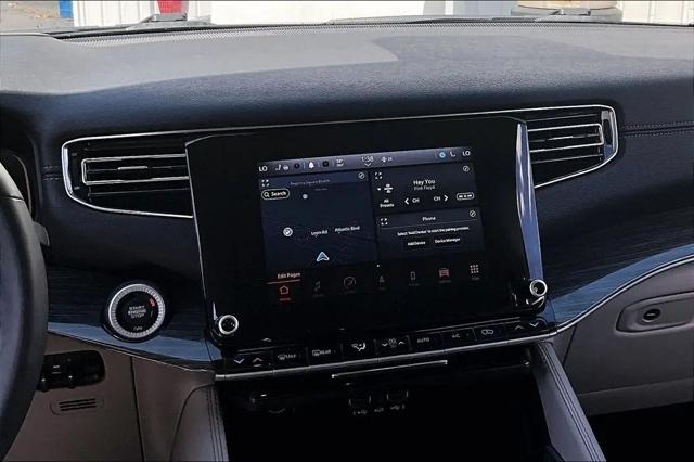 2022 Jeep Wagoneer Series III 4x2
