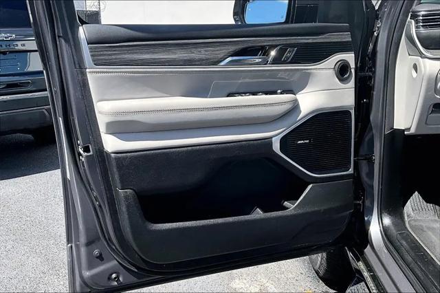 2022 Jeep Wagoneer Series III 4x2