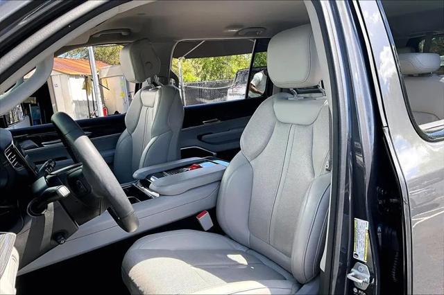 2022 Jeep Wagoneer Series III 4x2