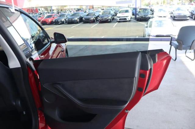 2021 Tesla Model Y Long Range Dual Motor All-Wheel Drive