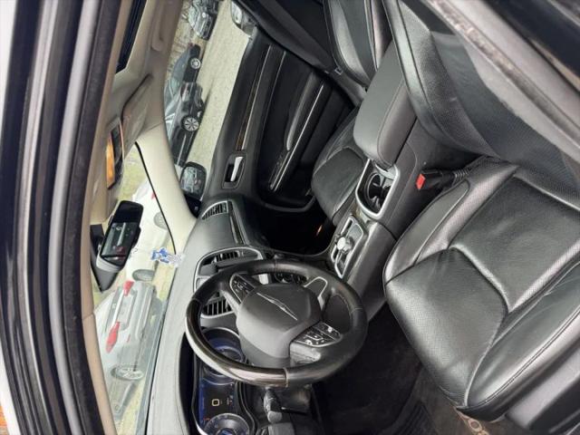 2016 Chrysler 300 300C