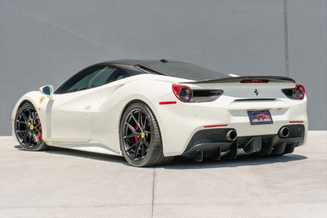 2018 Ferrari 488 GTB Base
