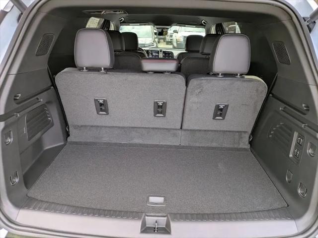 2026 Chevrolet Traverse FWD RS