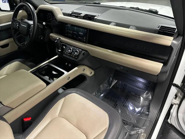 2024 Land Rover Defender 90 P400 X-Dynamic SE