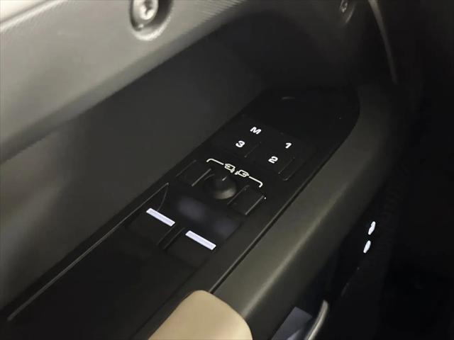 2024 Land Rover Defender 90 P400 X-Dynamic SE