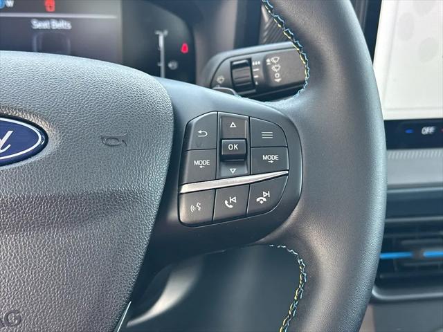 2025 Ford Maverick Lobo Standard