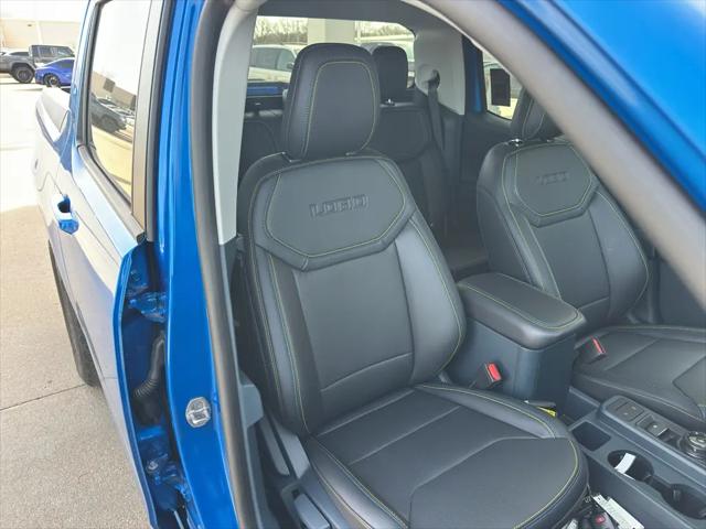 2025 Ford Maverick Lobo Standard