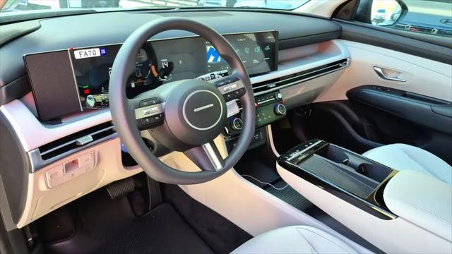2026 Hyundai Tucson Hybrid Blue SE