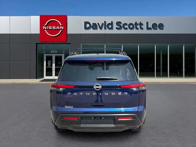 2026 Nissan Pathfinder SV