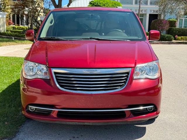 2016 Chrysler Town & Country Touring