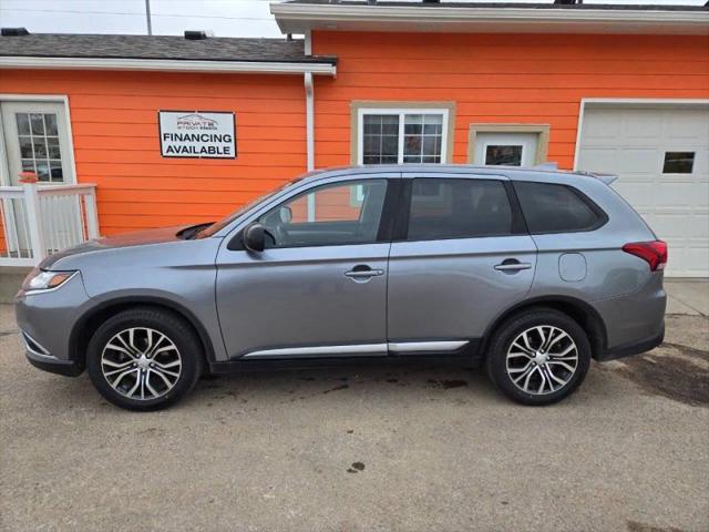 2017 Mitsubishi Outlander ES for sale in Rapid City, SD