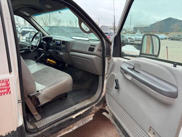 2001 Ford F-550 XL