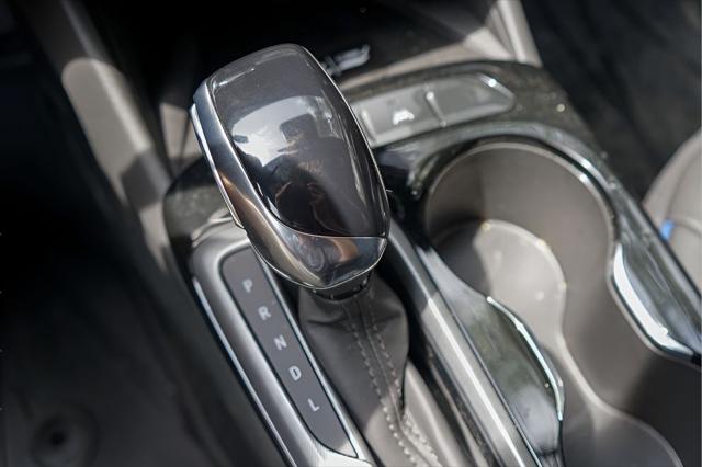 2026 Buick NV Sport Touring FWD