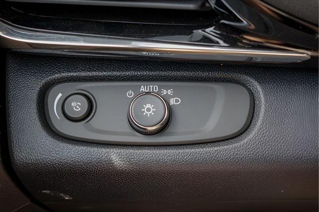 2026 Buick NV Sport Touring FWD