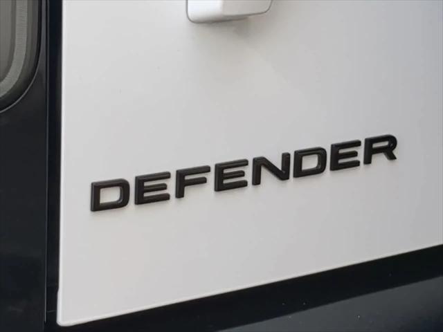 2026 Land Rover Defender P500 V8