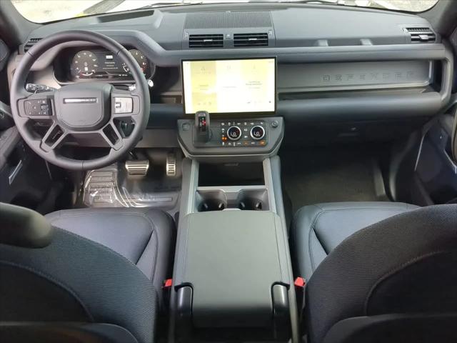 2026 Land Rover Defender P500 V8