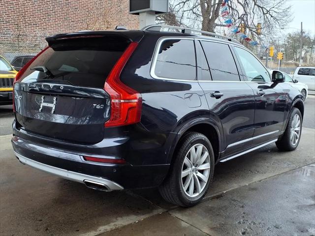 2017 Volvo XC90 T6 Momentum