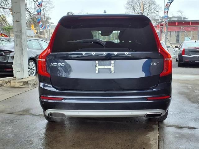 2017 Volvo XC90 T6 Momentum