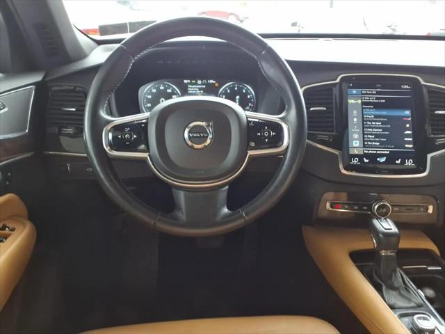 2017 Volvo XC90 T6 Momentum