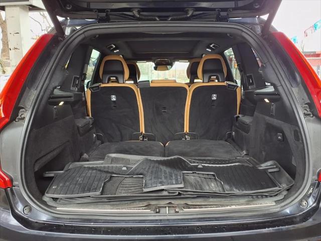 2017 Volvo XC90 T6 Momentum