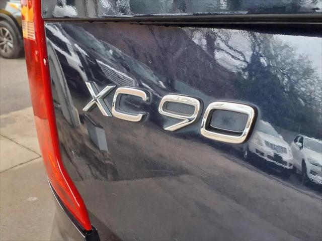 2017 Volvo XC90 T6 Momentum