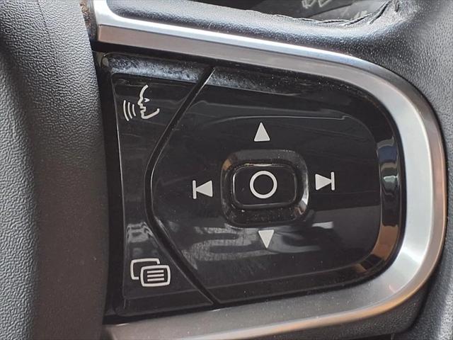 2017 Volvo XC90 T6 Momentum