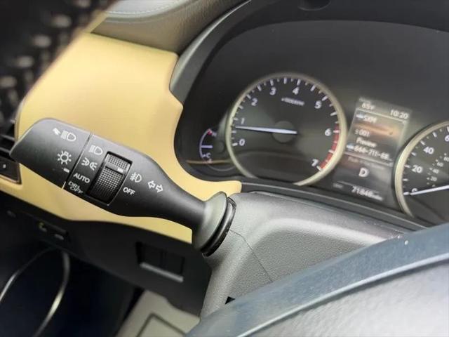 2019 Lexus NX 300 300