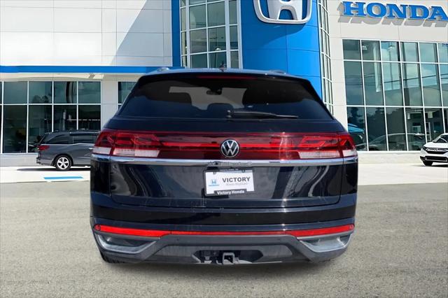 2024 Volkswagen Atlas Cross Sport 2.0T SE w/Technology
