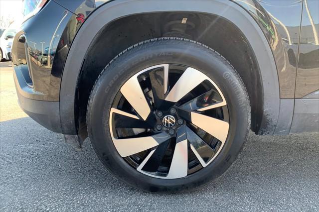 2024 Volkswagen Atlas Cross Sport 2.0T SE w/Technology