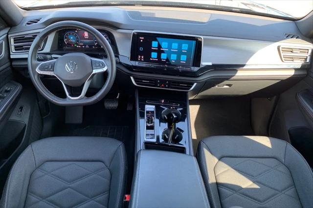 2024 Volkswagen Atlas Cross Sport 2.0T SE w/Technology