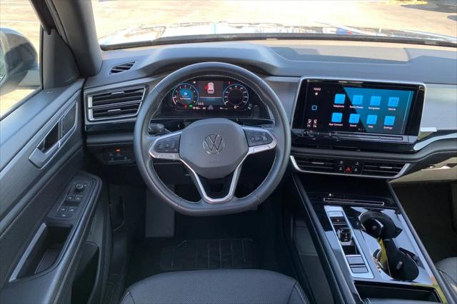 2024 Volkswagen Atlas Cross Sport 2.0T SE w/Technology