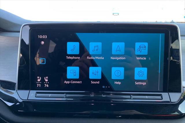 2024 Volkswagen Atlas Cross Sport 2.0T SE w/Technology