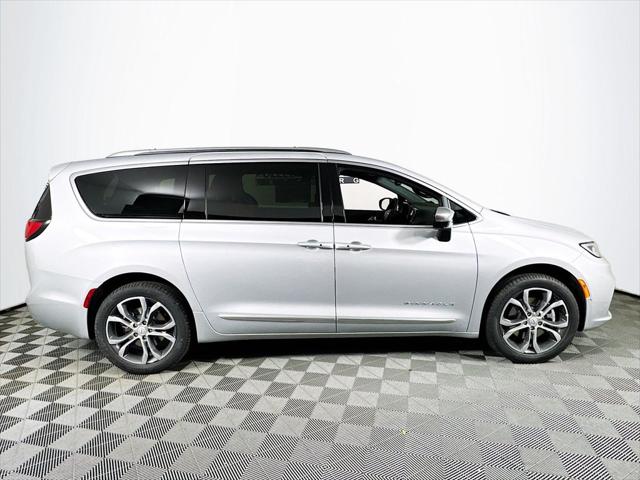 2026 Chrysler Pacifica Pinnacle AWD