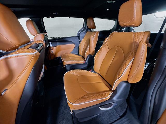 2026 Chrysler Pacifica Pinnacle AWD