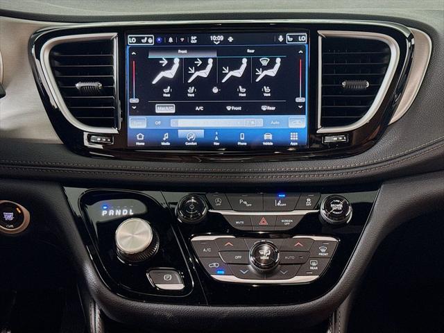 2026 Chrysler Pacifica Pinnacle AWD