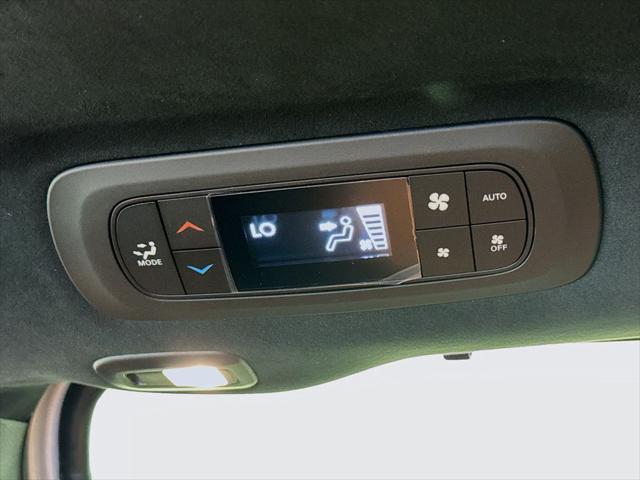 2026 Chrysler Pacifica Pinnacle AWD