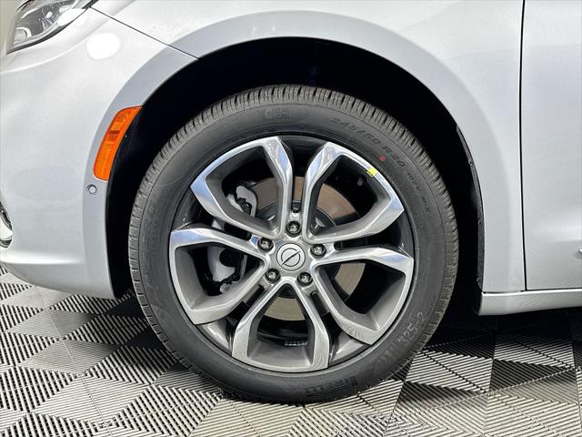 2026 Chrysler Pacifica Pinnacle AWD