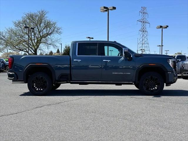 2026 GMC Sierra 2500HD Crew Cab, Standard Bed, Denali Ultimate, 4WD