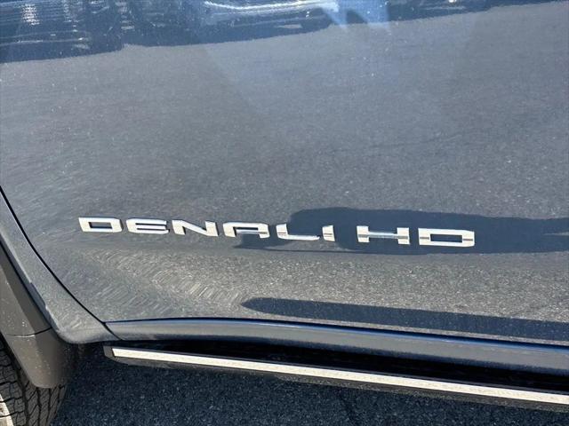 2026 GMC Sierra 2500HD Crew Cab, Standard Bed, Denali Ultimate, 4WD