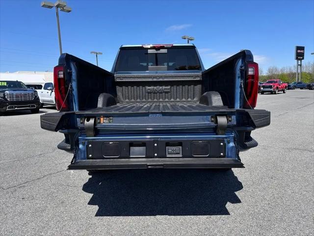 2026 GMC Sierra 2500HD Crew Cab, Standard Bed, Denali Ultimate, 4WD
