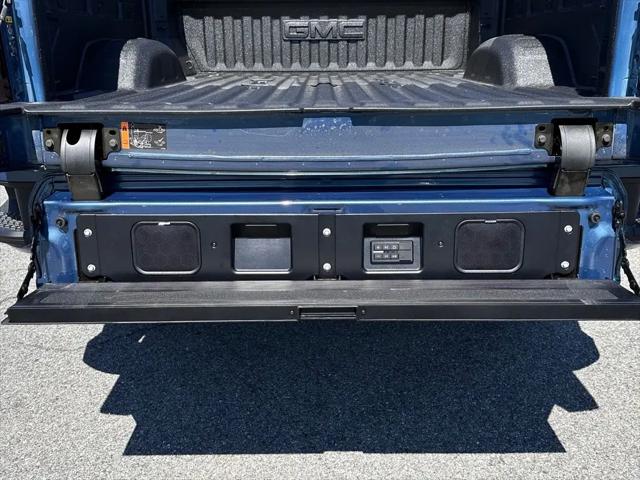 2026 GMC Sierra 2500HD Crew Cab, Standard Bed, Denali Ultimate, 4WD
