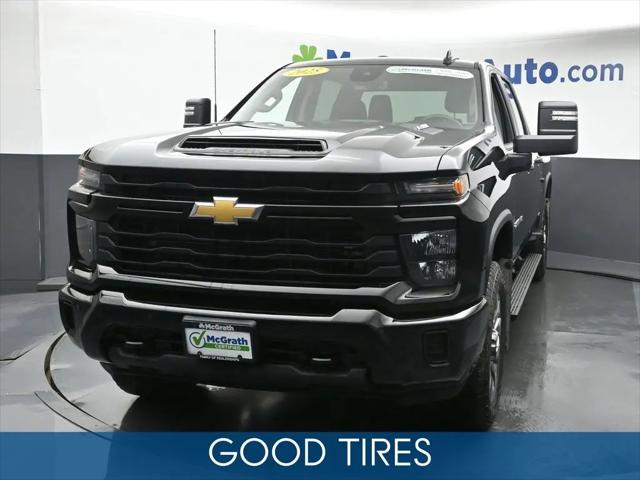 2025 Chevrolet Silverado 2500HD 4WD Crew Cab Standard Bed Custom