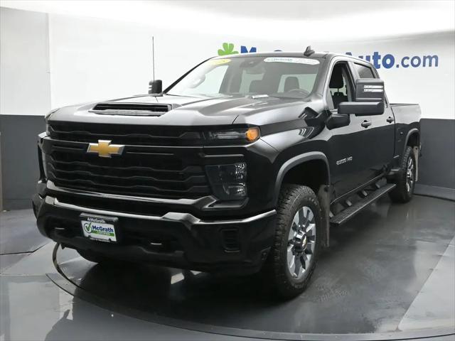 2025 Chevrolet Silverado 2500HD 4WD Crew Cab Standard Bed Custom