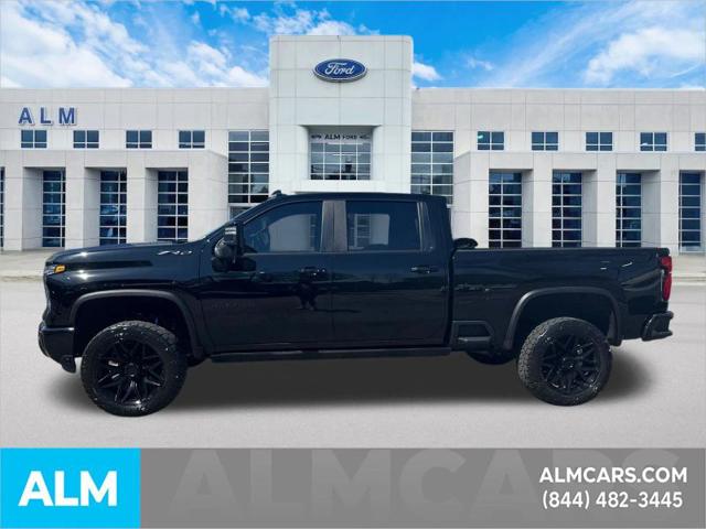 2025 Chevrolet Silverado 2500HD Crew Cab, Standard Bed, ZR2, 4WD