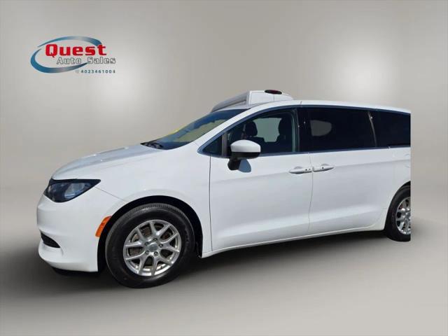 2022 Chrysler Voyager LX