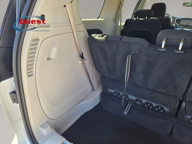 2022 Chrysler Voyager LX